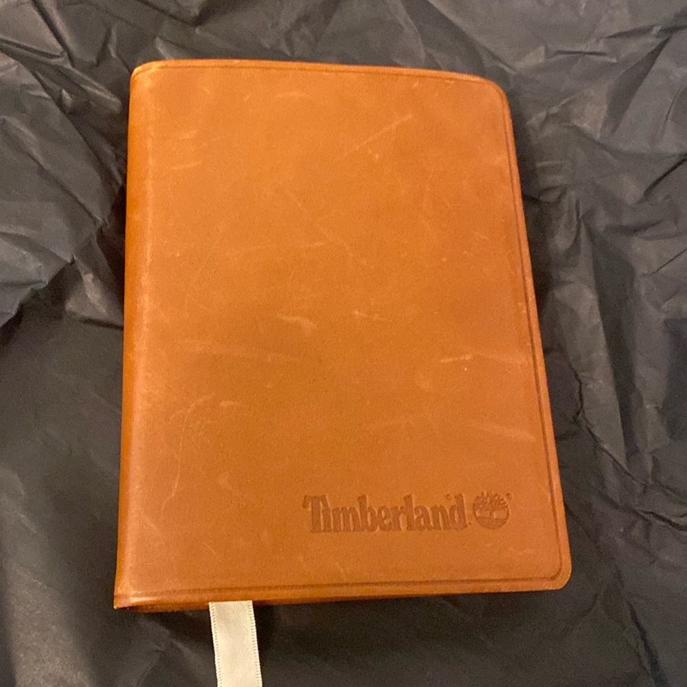 RARE Vintage 1997 Timberland Leather Bound Travelers Atlas